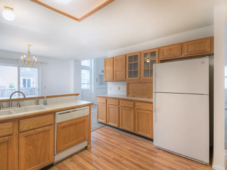 2024 Hibbard Ln — Photo 10