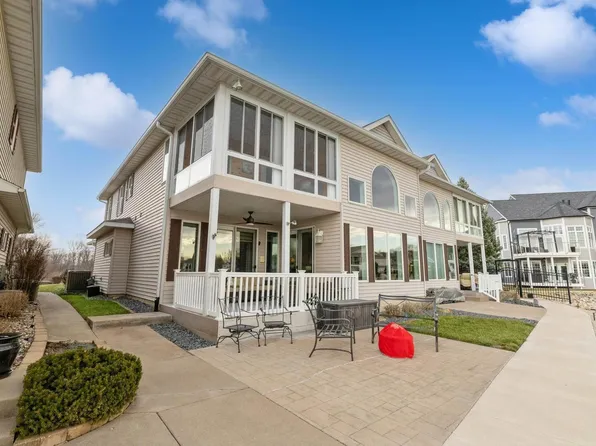 120 9th St, Hampton, IL 61256