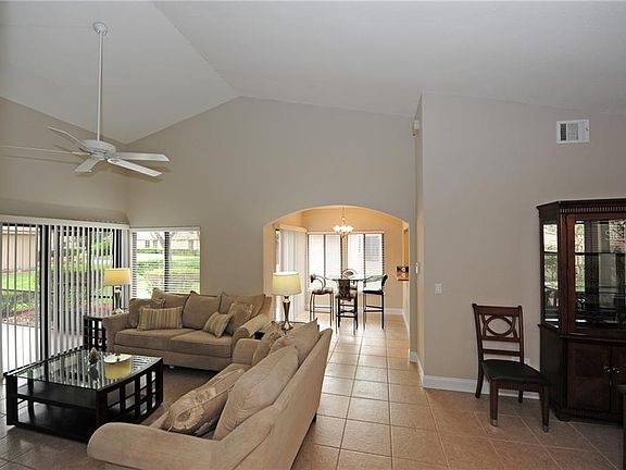 3rd image of 2007 Teakwood Ln #19