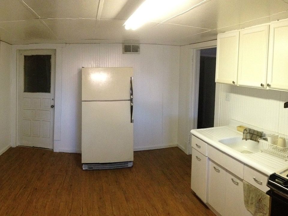 panoramic view of kitchen /w walk in pantry