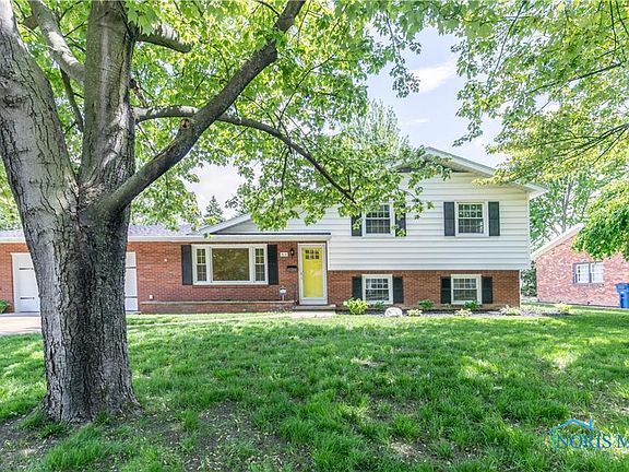 2nd image of 514 Willow Ln