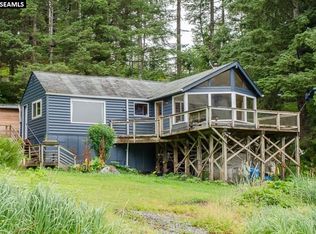 17585 Lena Loop Rd, Juneau, AK 99801