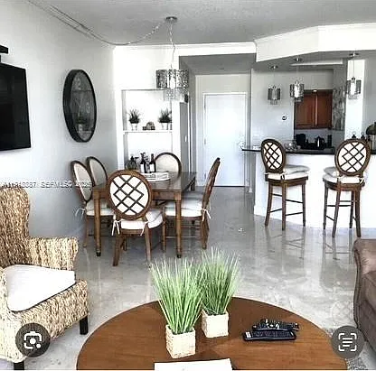 The Collins Condo — Photo 3