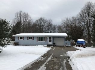 14548 Angelus Cir, Grand Haven, MI 49417