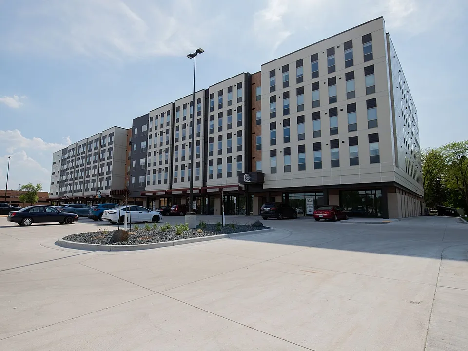 BLOC Apartments