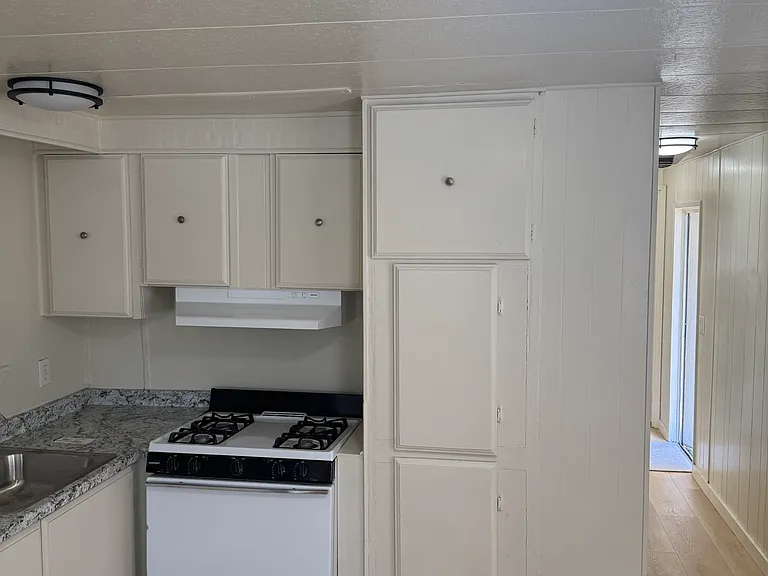 3416 Huss Ave — Photo 7