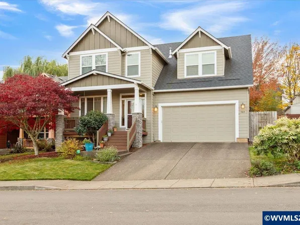 903 Eisenhower Dr NW, Salem, OR 97304