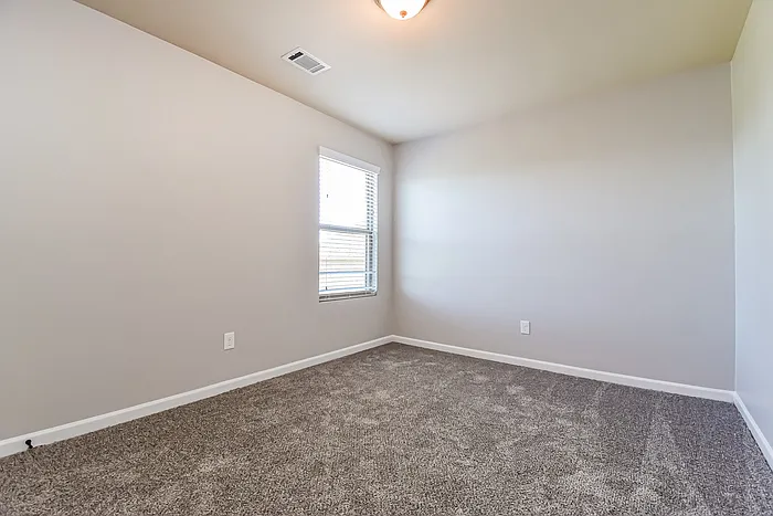 424 Concord Ter — Photo 13