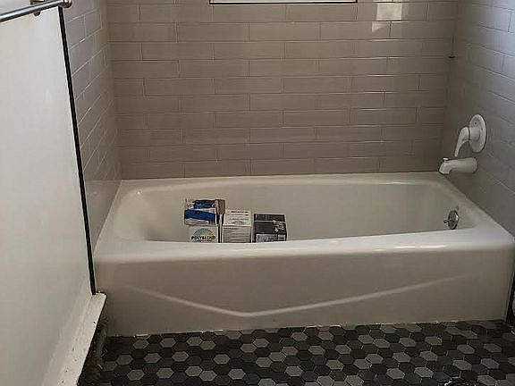 3rd image of 208 Ocean Ave