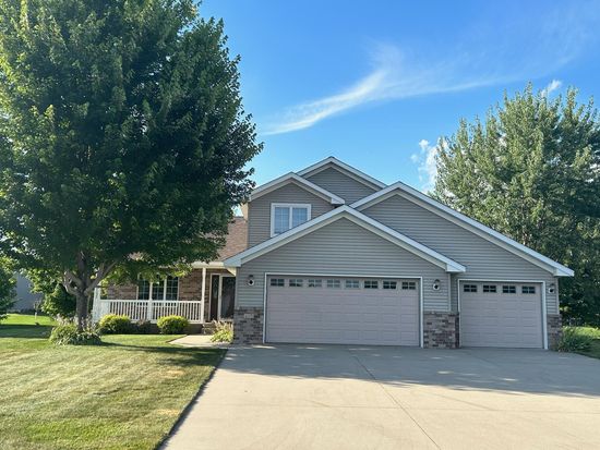 405 12th St N, Cold Spring, MN 56320