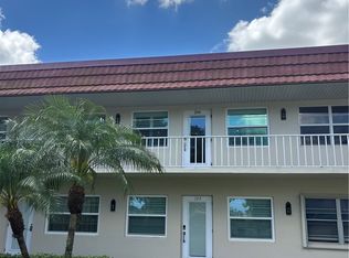 11 Vista Palm Ln APT 204, Vero Beach, FL 32962