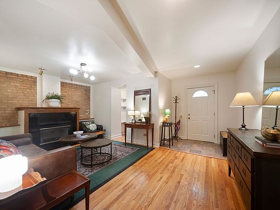 4th image of 6164 N Winthrop Ave #Gn