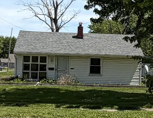 7351 Glenwood Ave Photo 1
