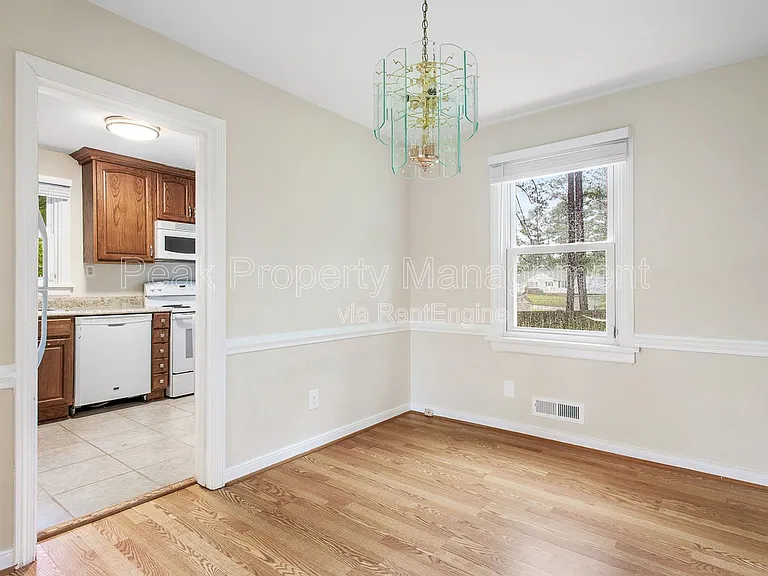 8514 Wetherly Dr — Photo 12