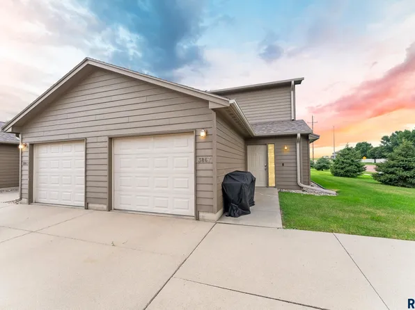 3867 N Galaxy Ln, Sioux Falls, SD 57107