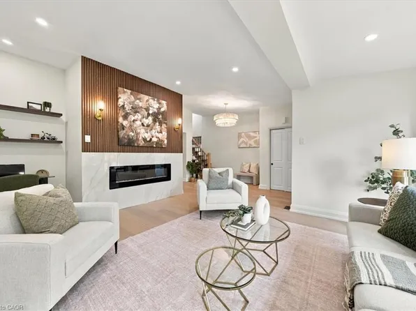 184 Torresdale Ave, Toronto, ON M2R 3E4