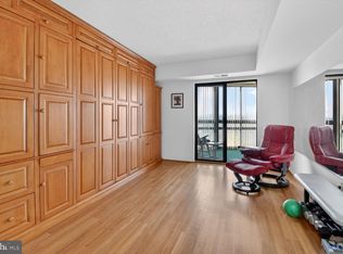15115 Interlachen Dr #3-904, Silver Spring, MD