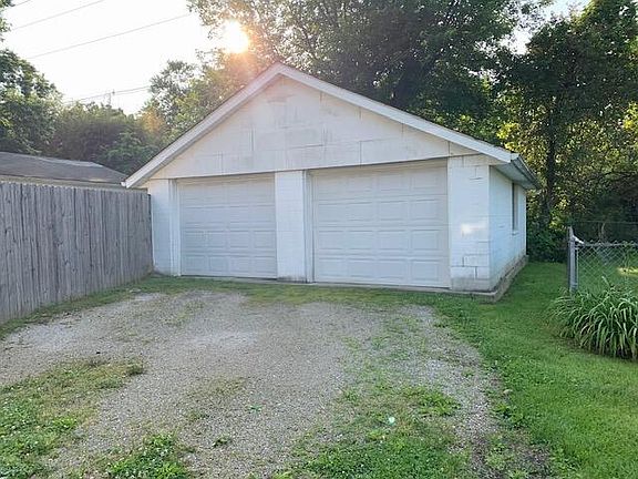 3rd image of 122 Elam Park