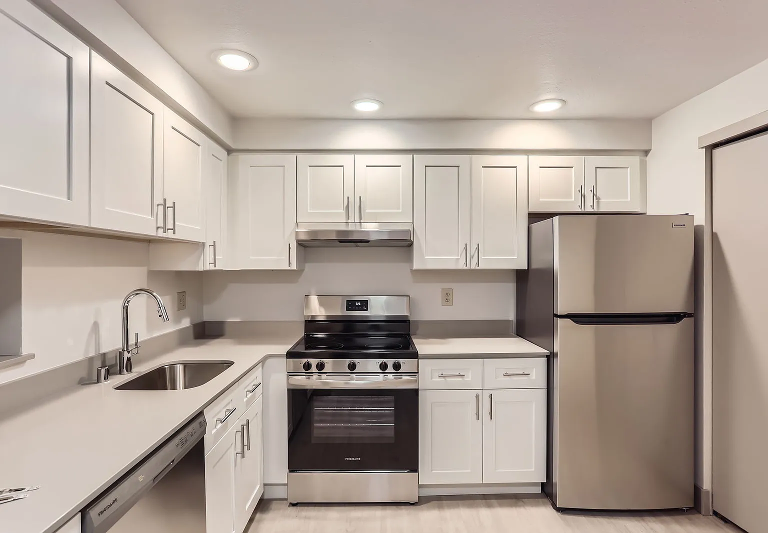 2 bed, 1.5 bath, 1180 sqft, $2,550 — Photo 1