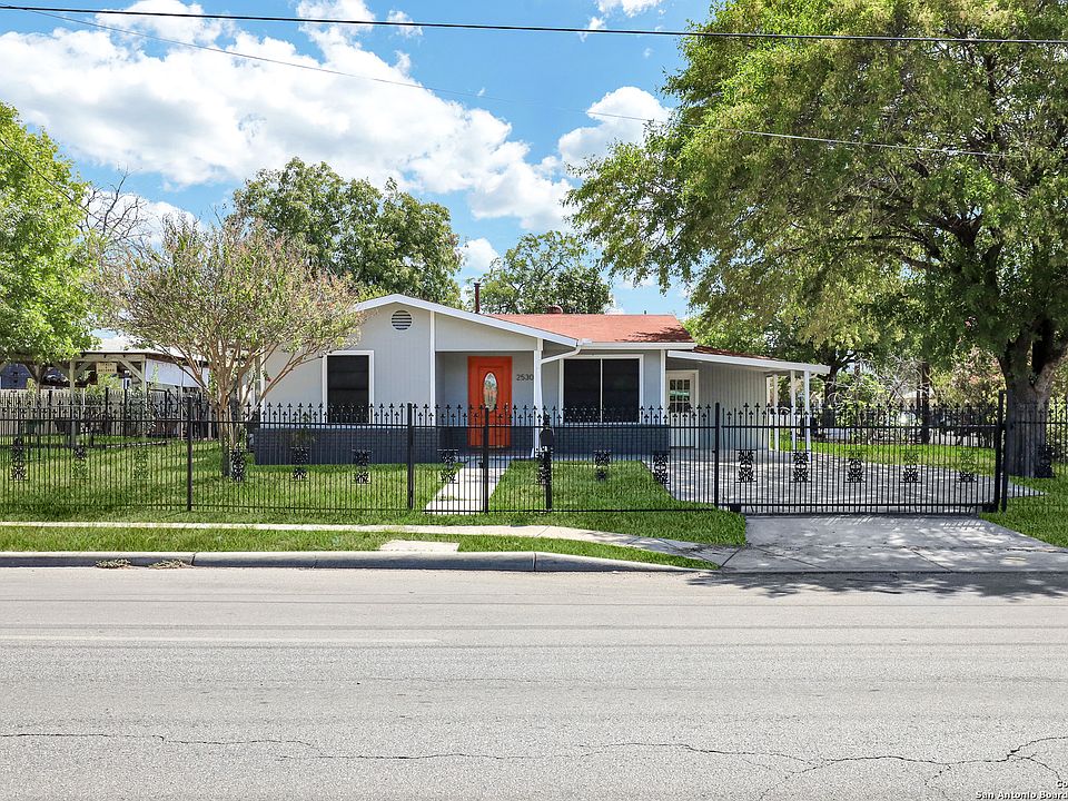 1st image of 2530 S Laredo St