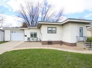 315 5th Ave SE, Melrose, MN 56352
