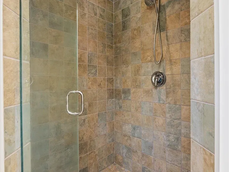 662 Hurricane Rd — Photo 29