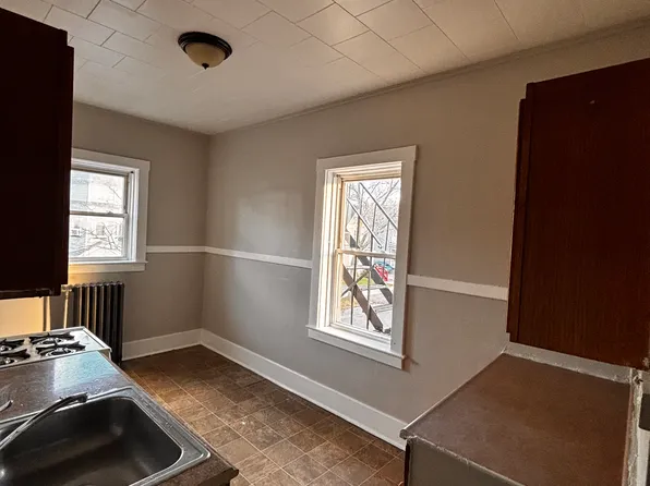 25 Broezel St APT 202, Rochester, NY 14613