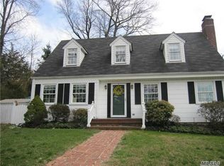 166 Christian Ave, Stony Brook, NY 11790