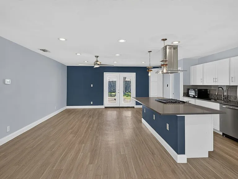 8602 Colonial Dr — Photo 7