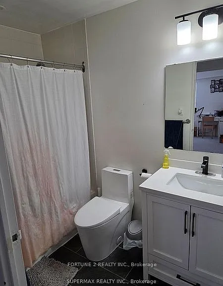 858 Commissioners Rd E #1008 — Photo 4