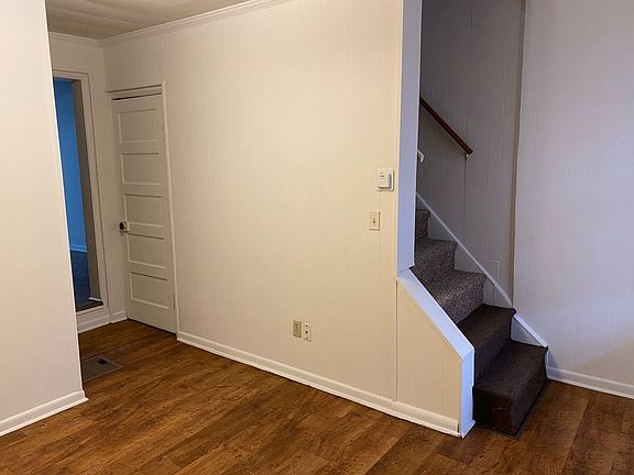 5th image of 424 1/2 N Pitt St