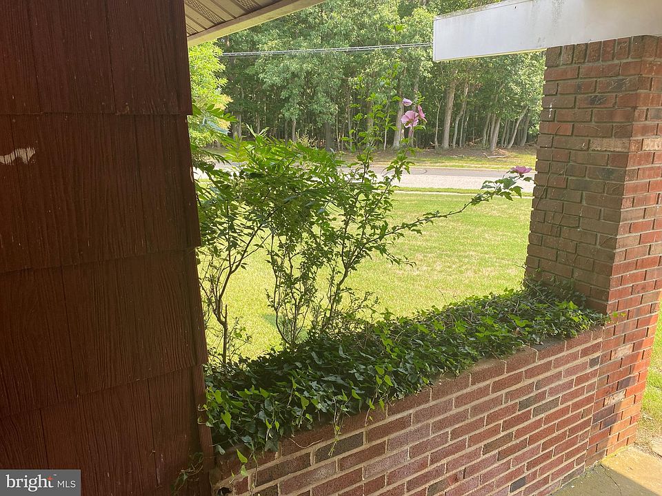 2nd image of 29 High Ridge Rd