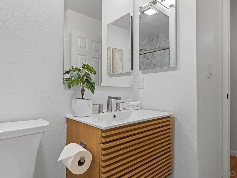 909 Sutter St #105 — Photo 24