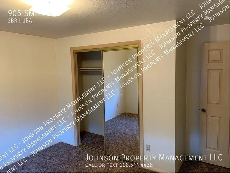 905 Smith Ave — Photo 6