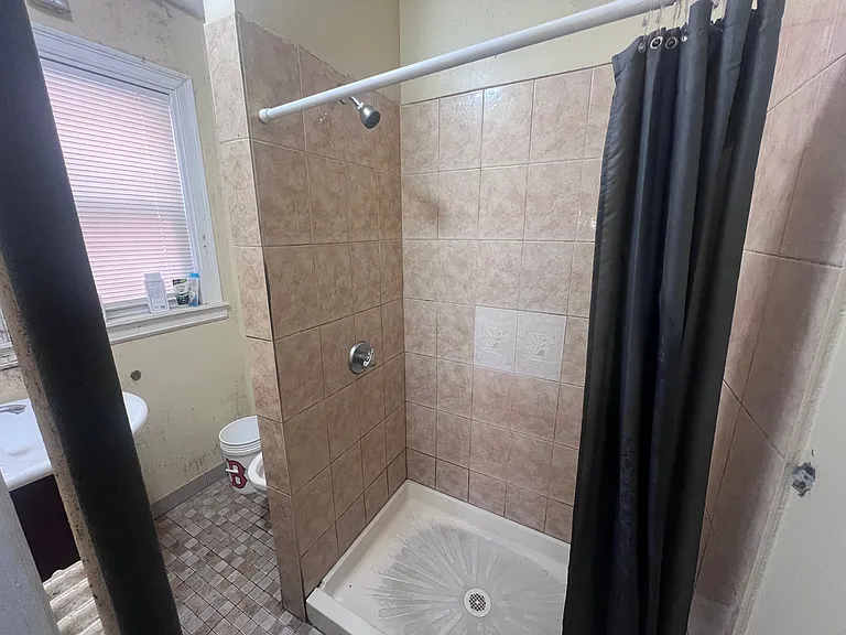 90 Fisher Ave #1 — Photo 8