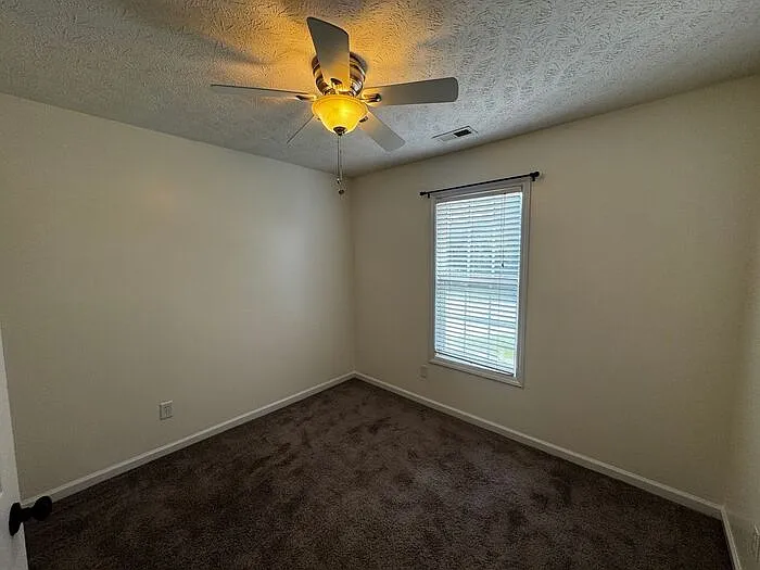143 Haywood Dr — Photo 9