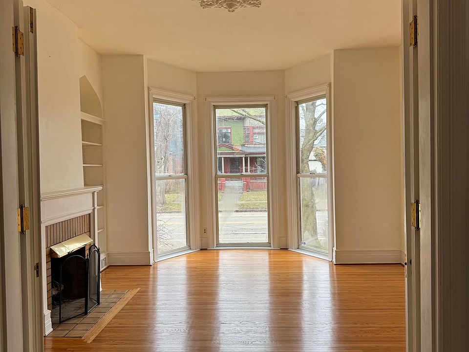 1st image of 399 Porter Ave #1