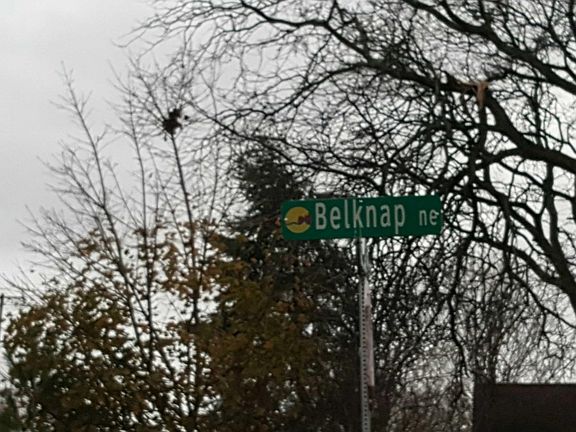 5th image of 2906 Belknap Ave NE