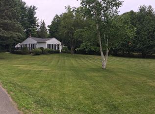 2 Simmons Rd, Wynantskill, NY 12198