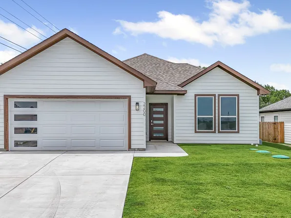 2200 Pedernales Ct, Granbury, TX 76048