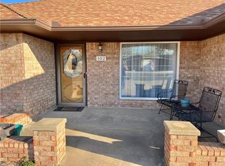 102 Boston Dr, Watonga, OK 73772