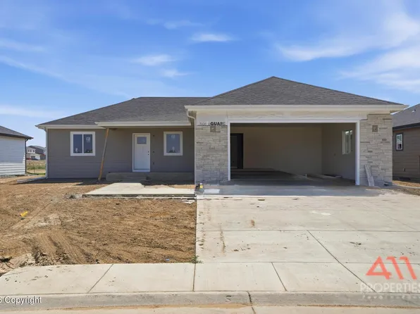 174 Royal Cir, Gillette, WY 82718