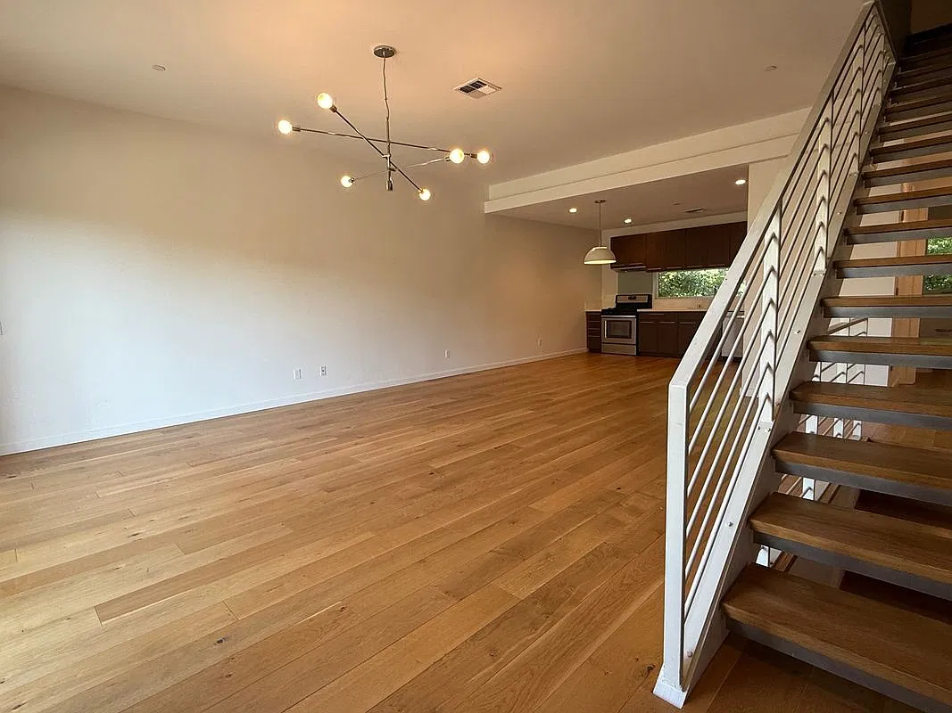 2 bed, 2.5 bath, 1456 sqft, $3,395 — Photo 4