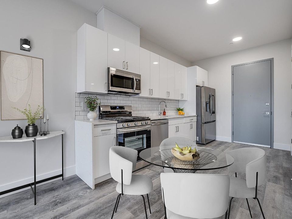 1st image of 3443 Kennedy Blvd #505