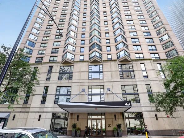 401 E Ontario St APT 2203, Chicago, IL 60611
