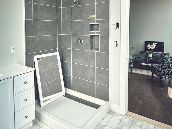 4th image of 45 Summer St #401