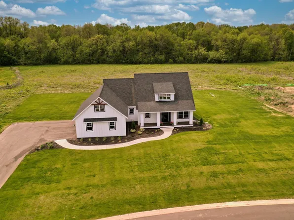 7591 255th St, Wyoming, MN 55092