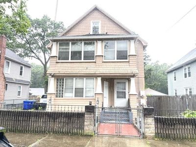 98-100 Fenwick St, Springfield, MA, 01109