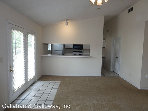 3rd image of 209 Saint Joseph St APT B