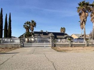 2219 W Avenue L12, Lancaster, CA 93536